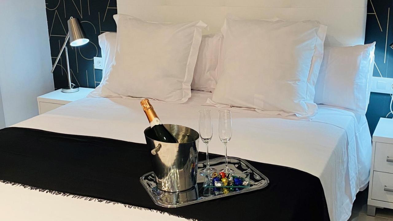 Hostal Somnis 苏利亚 外观 照片